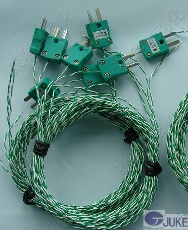 K型绿白色双绞热电偶线+绿色K型热电偶插头+焊点